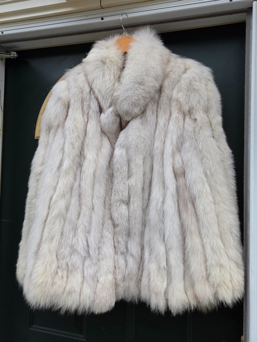 Niki Blue Fox Fur Jacket Size Large - Mob Wife Coat